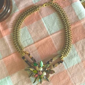 Stella and Dot Belle Statement necklace